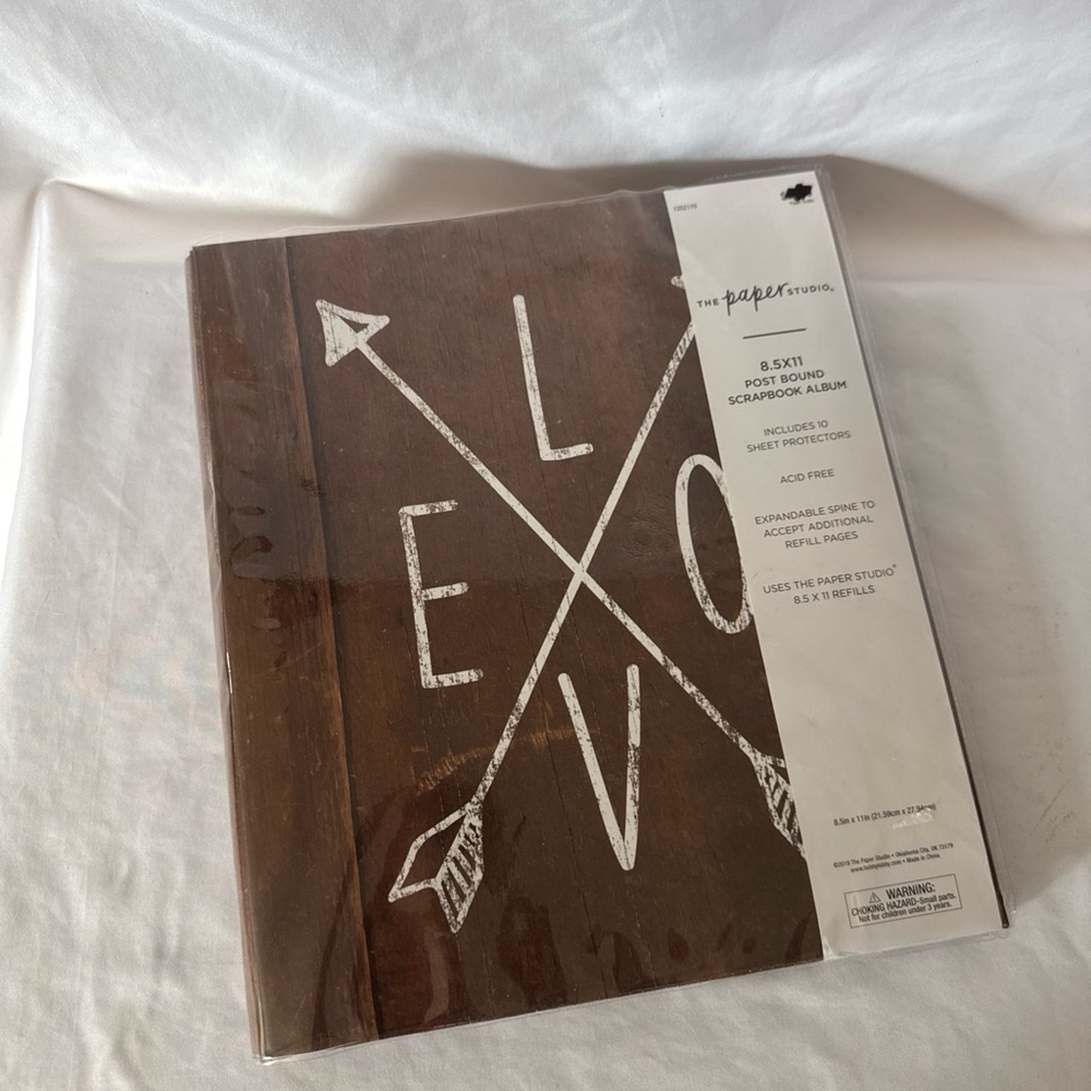 Love Arrow Scrapbook Album